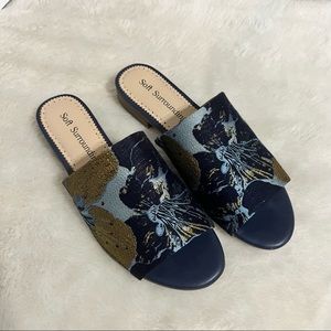 Soft Surroundings Women's Blue/Gold Floral Priya Brocade Fabric Slides